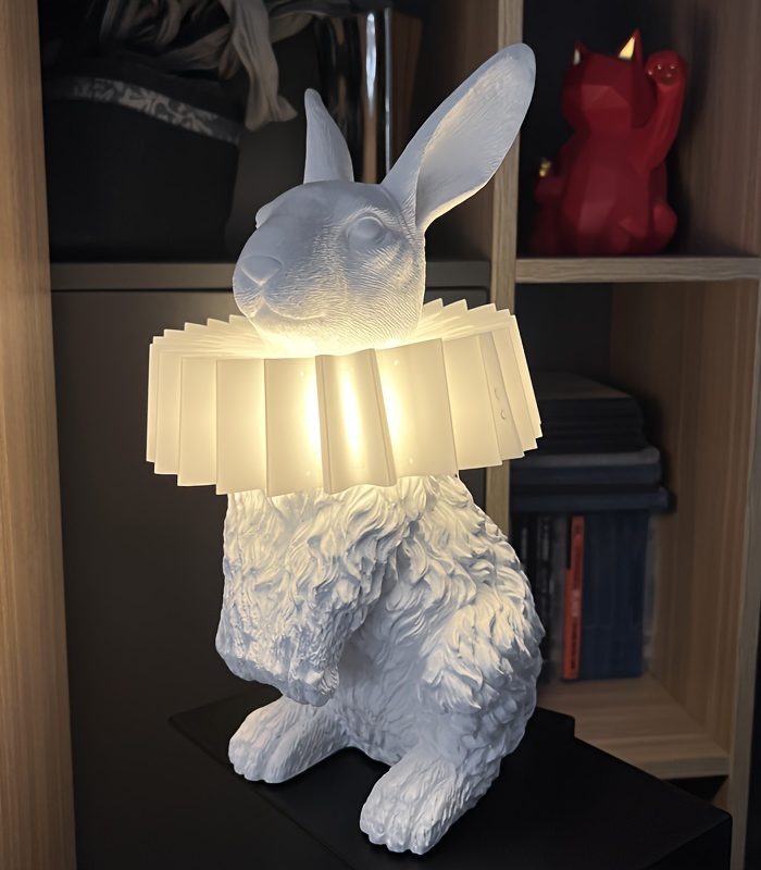 This Adorable And Charming White Rabbit Table Lamp Features an American Romantic Style, Adding a Unique Allure to Your Home. Made from Resin with a Soft, Non-Glaring Acrylic Lampshade, It Fits Seamlessly Into Any Decor